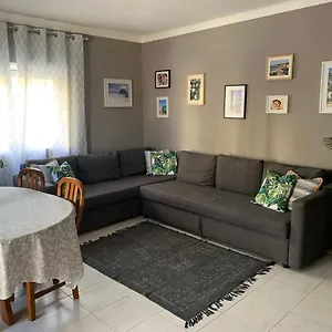 apartamento-estrela-do-mar-a-50-metros-da-praia.hotelaalgarve.com/